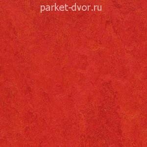 Виниловый ламинат Forbo Marmoleum Click 300х300 333131 Scarlet
